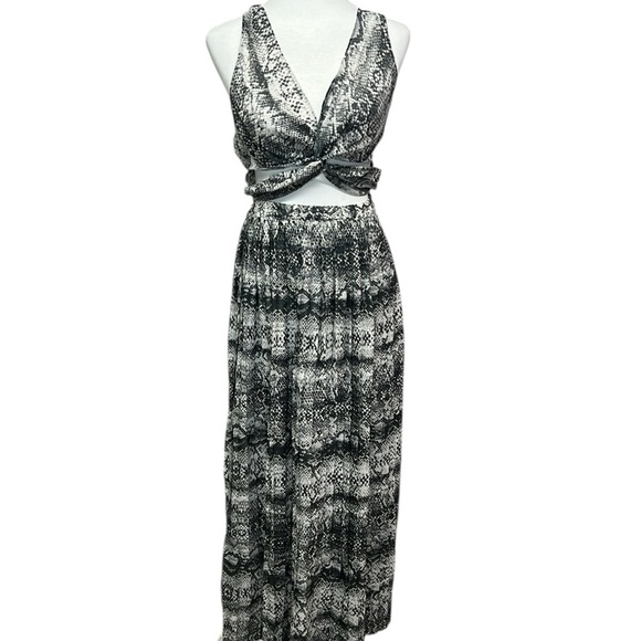 ASOS Snake Print Maxi Dress - Picture 2 of 8